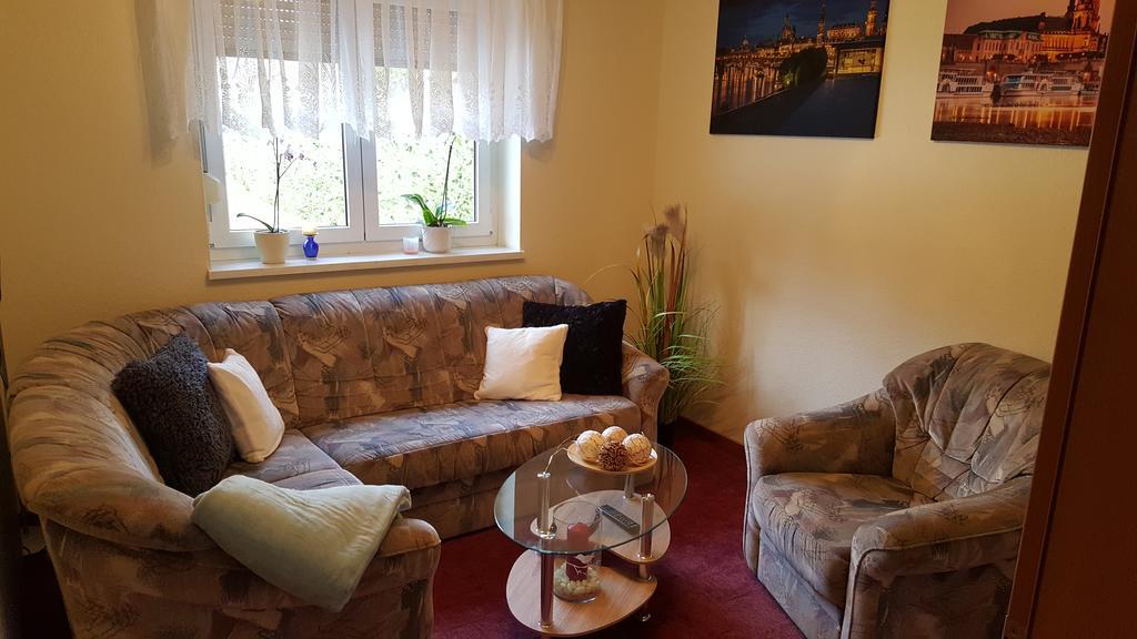 Ferienhaus Doenschten Диполдисвалде Екстериор снимка